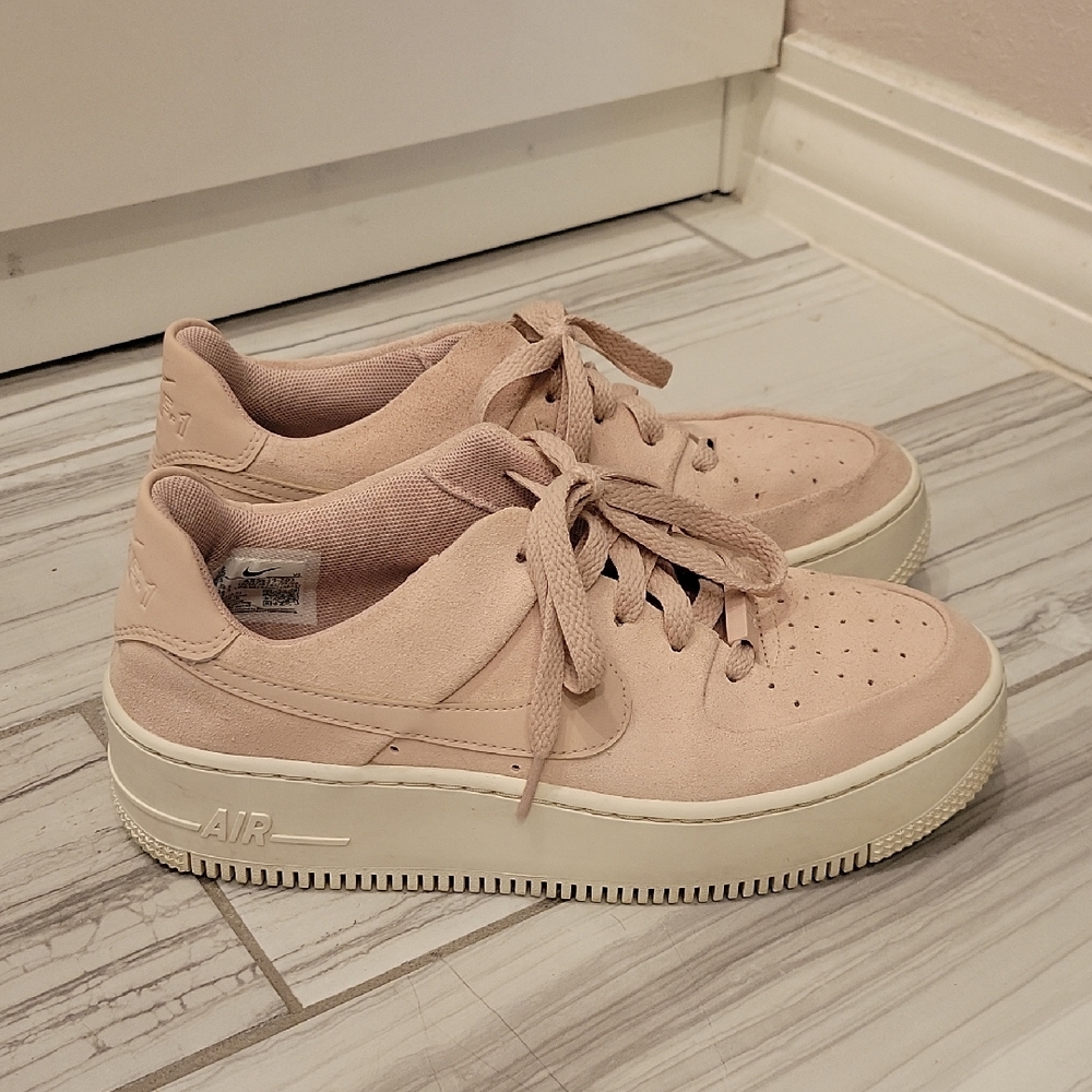 Nike AF1 Women's Pink Sneakers